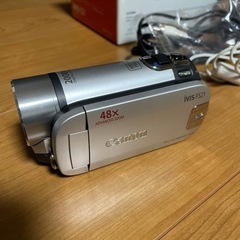 CANON デジタルビデオカメラ　IVIS FS200