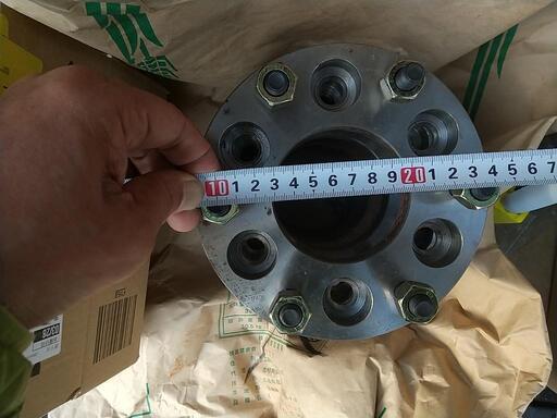 中古ワイドトレッドスペーサー PCD変換 6穴 127？→139.7？ ワイド