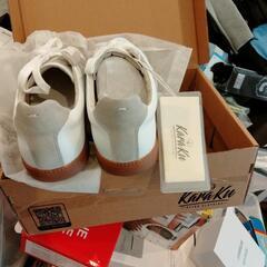 【ネット決済】karaku スニーカー靴新品です