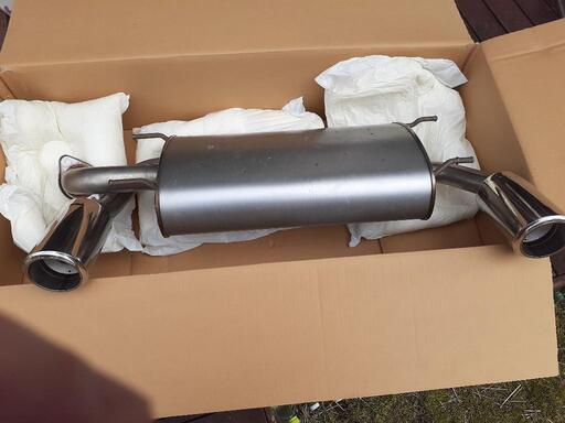 2018年式トヨタ86(ZN6) 純正マフラー 未使用品