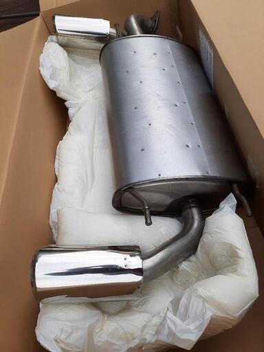 2018年式トヨタ86(ZN6) 純正マフラー 未使用品