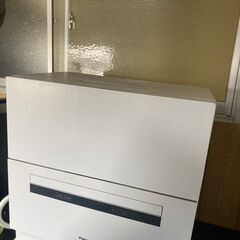 【2020年製】　Panasonic 電気食器洗い乾燥機 食洗機 乾燥機 食器洗い機 卓上型 NP-TAE7-W