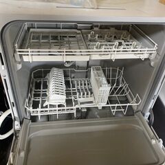 【2020年製】　Panasonic 電気食器洗い乾燥機 食洗機 乾燥機 食器洗い機 卓上型 NP-TAE7-W