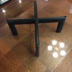 【差し上げます】ローテーブル（ガラス・120×120）