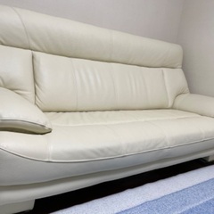 超美品　2〜3人掛けソファ