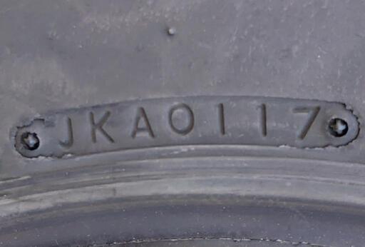 物置保管17年ﾊﾞﾘ山195/80R15LT ﾊｲｴｰｽ ｷｬﾗﾊﾞﾝ等