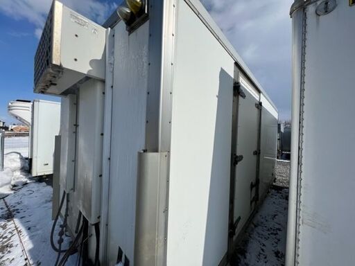 格安！【2t冷凍コンテナ】横扉付