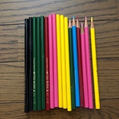 決まりました。色鉛筆