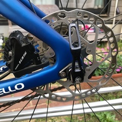 Pinarerello razha disk 105 カーボン　ネイビーオフホワイト　44サイズ