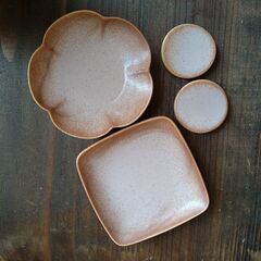 陶器の豆皿と箸置きセット