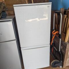 冷蔵庫[137L] 2018年製