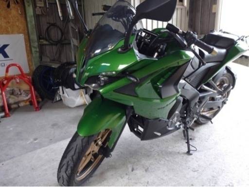 〈値下げ〉　bajaji pulsar rs200  パルサー　カワサキ　バイク　200cc ninja 250cc