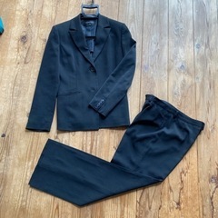 物々交換🆗　レディース　パンツスーツ　ブラック