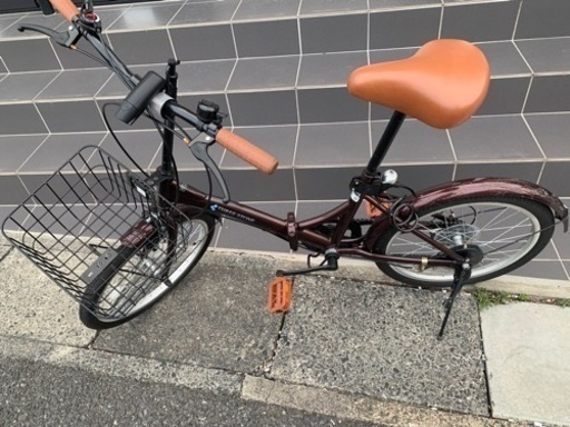 【現在お取り引き中‼️】6段変速 カゴ付き 折り畳み自転車(ブラウン)