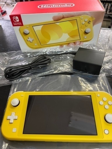 【美品】ニンテンドースイッチライト イエロー 2022/04/02