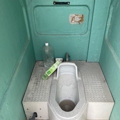 中古　仮設トイレ　修理して使っていただける方！