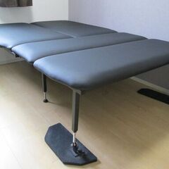 【中古】MGRCustoms製 エスクァイア・ノア・VOXY  80系 7人乗り車専用ベッドキット