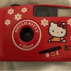 キティちゃんのカメラ　　　　　(ハローキティ)