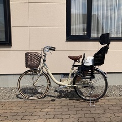 チャイルドシート付き自転車 パナソニック ヘルメット付き