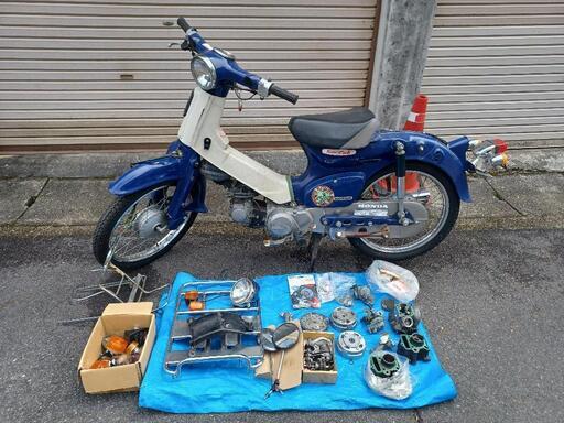 プレスカブAA01  セルなしキャブ車　75cc 走行少ない　オマケ多数