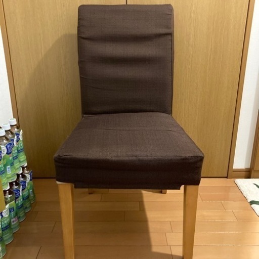 新生活に！2脚で格安！ニトリの椅子　カバー付き
