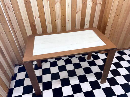 カリモク-karimoku 天然木使用　長方形　テーブル　110×60×72　作業用　2人用　1500wまでコンセント付き