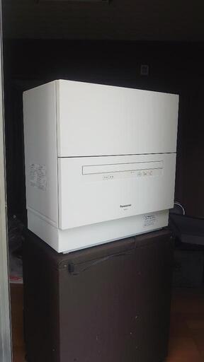 【完売御礼】２０１８年製　Panasonic電気食器洗い乾燥機　【品番ＮＰ-ＴＡ２-Ｗ】