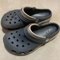 crocsサンダル