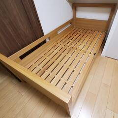ベッド(木製)
