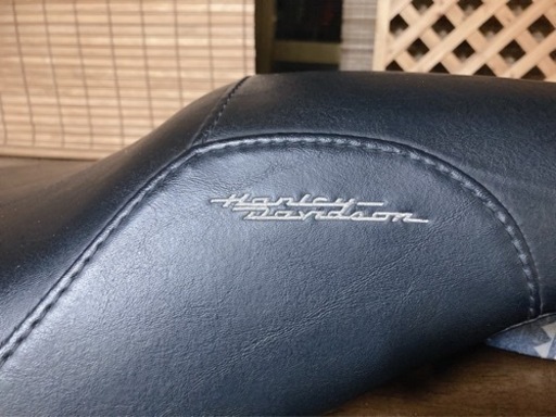 ハーレー　バッドランダーシート