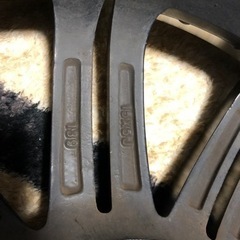 ホイールは中古品、使用感はありますが、タイヤは新品未使用品です✨