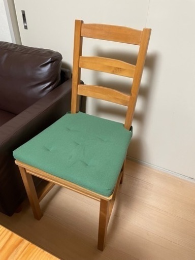 IKEAダイニングセット！テーブルと椅子4脚