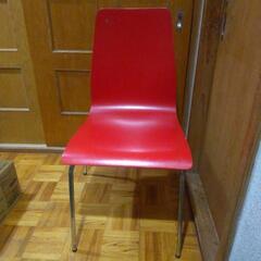 カラフルな椅子赤　別に青あり→赤と青のセット