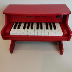 【決まりました】ニュークラックトイズ　木製ミニピアノ　赤　玩具