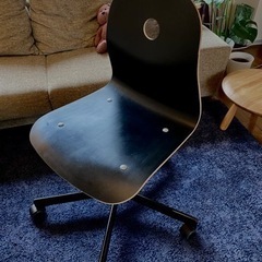 IKEA キャスター付き回転椅子 【高さ調節機能付き】