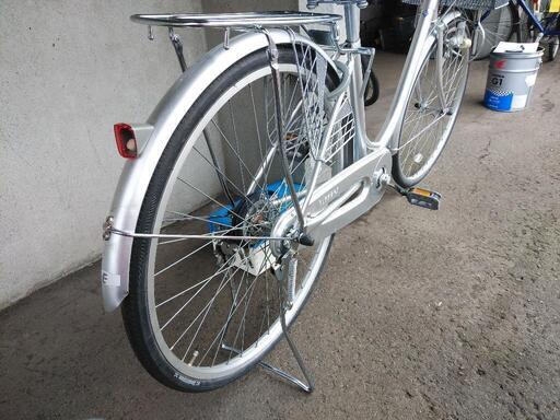 取引決定しました！札幌、江別市内配達無料。中古27インチレッド！