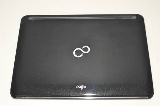 富士通 Corei3 HDD640GB Webカメラ搭載 ノートパソコン