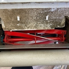 マキタ　芝刈機　280mm MLM2851 Makita 電動　庭手入れ　工具