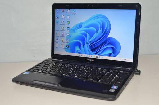 最新Windows11+office 爆速SSD256GB 東芝Dynabook T451/46EBD 高性能 第二世代i5/4GB/15.6インチ/無線/USB3.0/ブルーレイ/便利なソフト