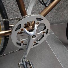 前後タイヤ新品✨オシャレ🎵籠付クロスバイク😊❗