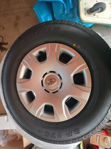 タイヤ、ホイール ハイエース 新車外し 納車したばかりのタイヤ