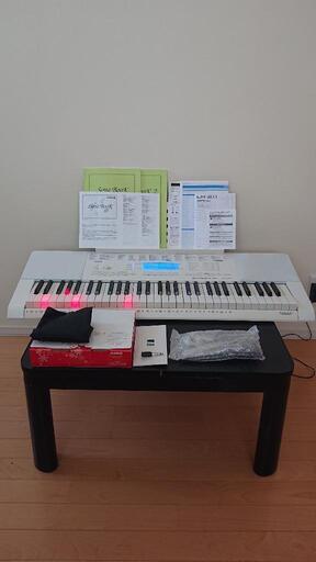 CASIO 電子ピアノLK-211