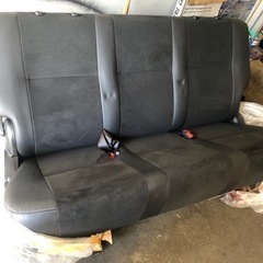 ハイエース200系スパーGL標準セカンドシート