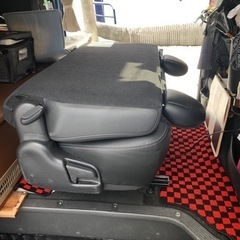 ハイエース200系スパーGL標準セカンドシート