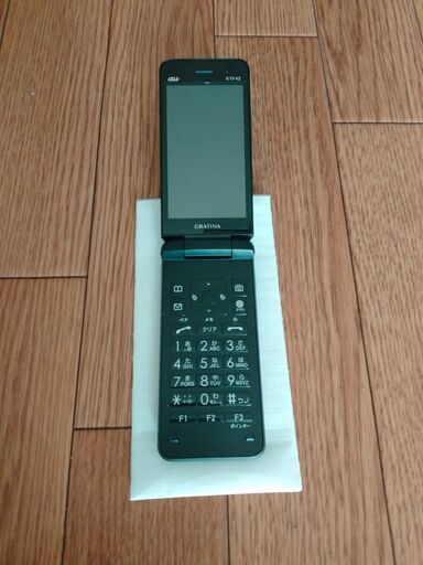 au 京セラ GRATINA KYF42 新品同様4G LTEケータイ 【公式通販】