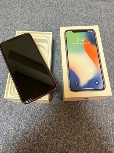 Apple iPhone X 256GB シルバー MQC22J/A