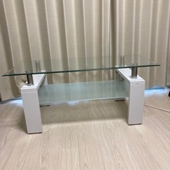 決まりました。ガラスのテーブル
