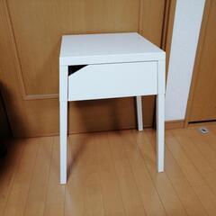 サイドテーブル(IKEA)