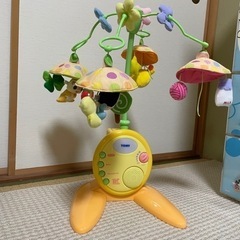 【お譲り先決定いたしました】タカラトミー　やわらかガラガラメリー...