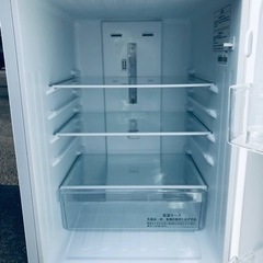 ①ET2428番⭐️Hisense2ドア冷凍冷蔵庫⭐️2020年式